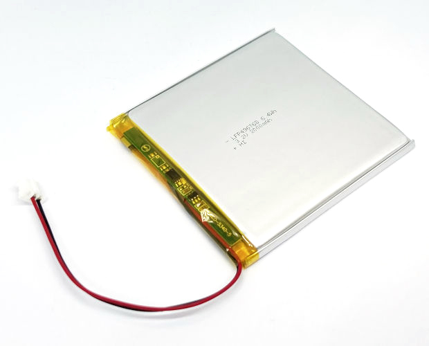 リン酸鉄リチウムバッテリー 3.2V 2000mAh △航空便不可△ / LFP496768