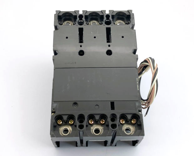 3P 低圧遮断器 175A □限定特価品□ / NF225-CW 3P 低圧遮断器 175A □限定特価品□ / NF225-CW