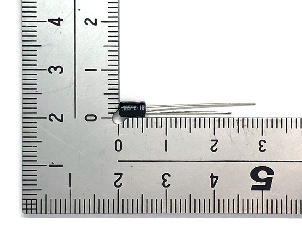 【販売終了】小型電解コンデンサ 50V 1μF 105℃ (200個入) ■限定特価品■ /UMT1H010MCD2-200P