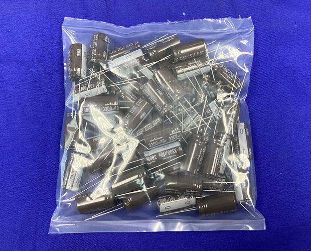 低インピーダンス 電解コンデンサ 10V 3,300μF 105℃ (50個入) ■限定特価品■
